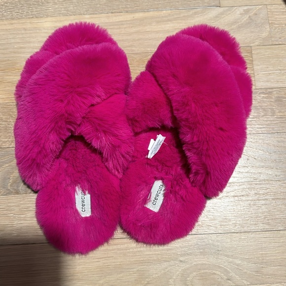CREWCUTS FLUFFY SLIPPERS - Picture 3 of 5